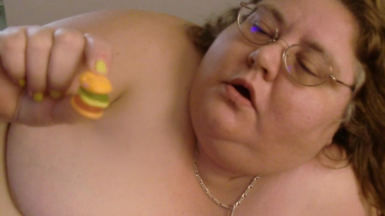 BBW nurse Vicki adventures with friends: Nude ssbbw eats mini burger for you teasing giantess