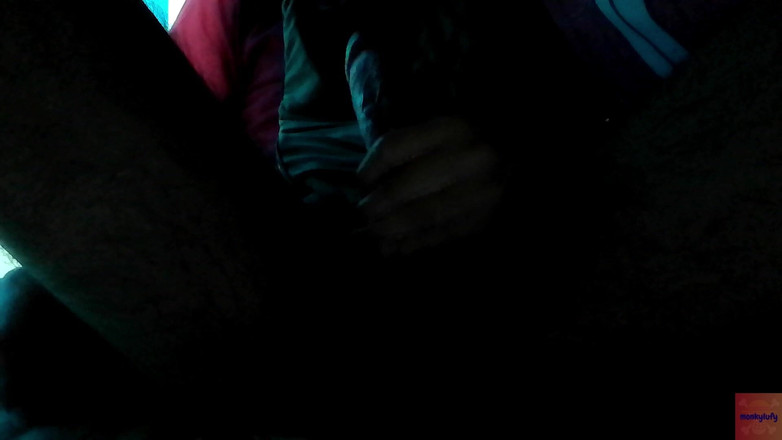 monkylufy: Masturbându-se la un videoclip Hentai