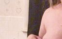 TeacHerYoung: Schwangere teen mit dicken titten im badezimmer (kein audio)