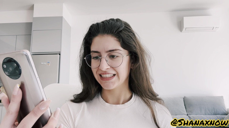 Shanaxnow: 复仇恋足剧情