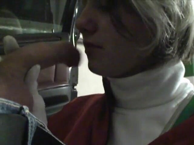 Smoke it bitch: Blowjob malam