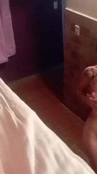 Perverser papi mit hartem schwanz in meinem bett