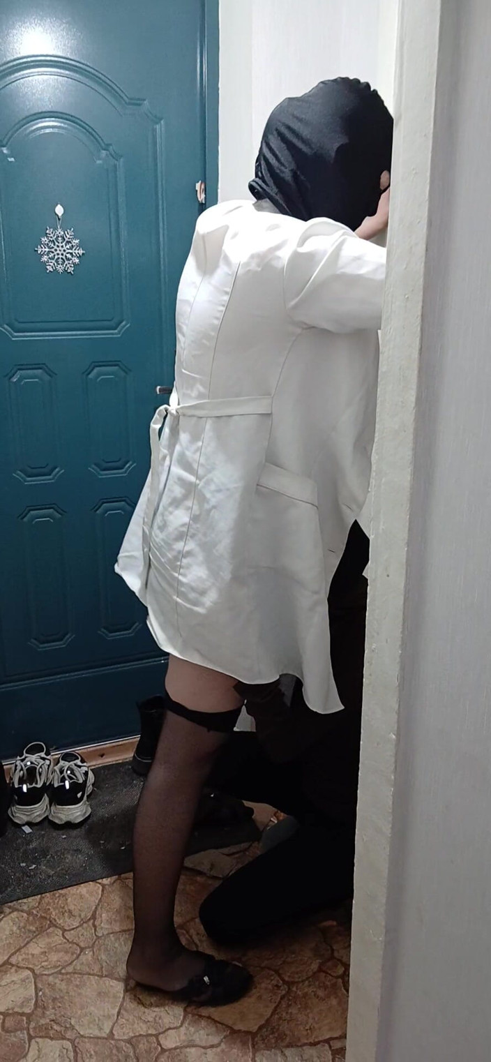 Lesbian-illusion: chodne laayak mammi lesbiyan doktar marij ke munh men viry...