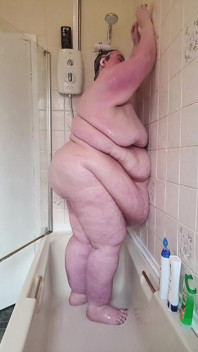 The fat SSBBW shower Goddess