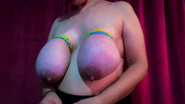 VeeVee Vixen: Trener Titty 14