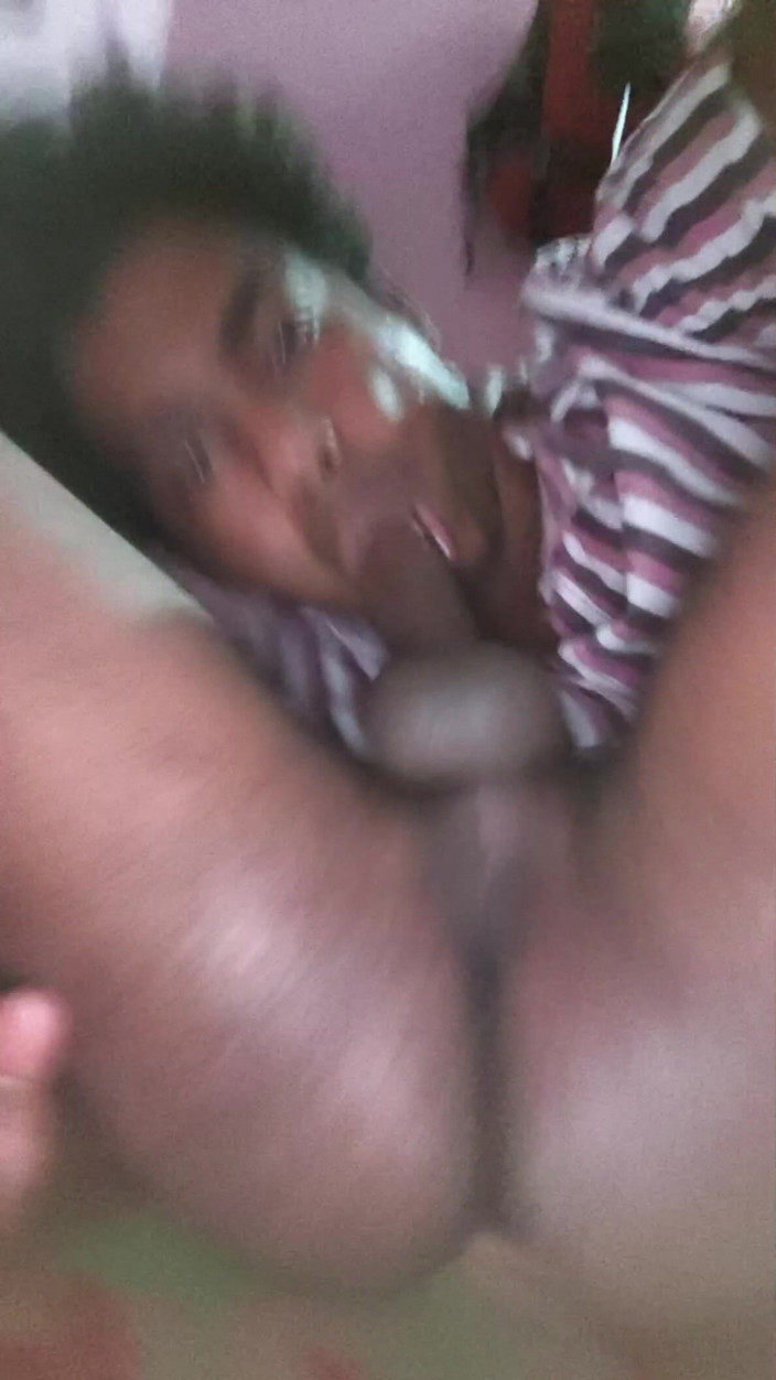 Sa123bh: Горячий индийский паренек дези сосет хуй в ночь