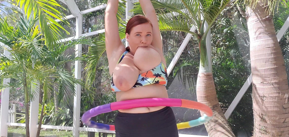 Annabelle Rogers: Líbí se ti moje dovednosti v hula hoopingu?