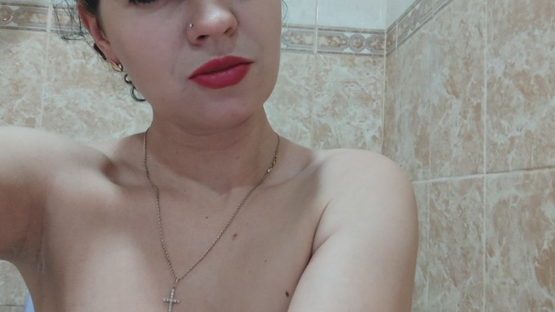 DirtyLubov: Hårig fitta dildo onani med kissande