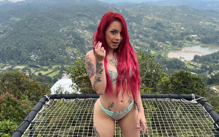 Max Cartel: In vacanza con una super troia rossa