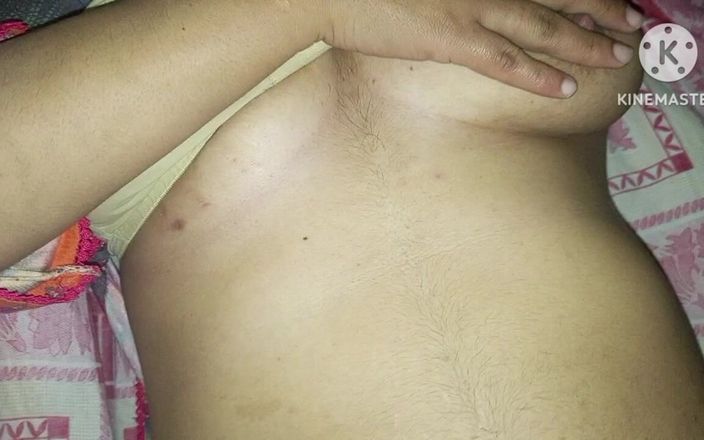 Lubnawife: Nadržená Indka šuká její těsnou malou mléčnou kundičku -kaithsaumeth