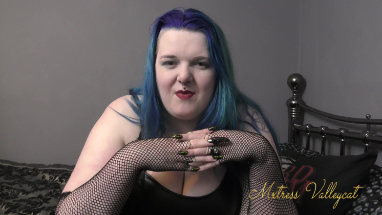 Mxtress Valleycat: CIS-sy hummiliation