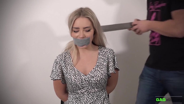 Gag Attack: Aubrey - tre nyanser av grått