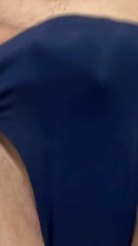 Kouření nákladu v Blue Speedo