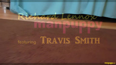 Man Puppy: Kutu buku raksasa mencoba mengabaikanmu