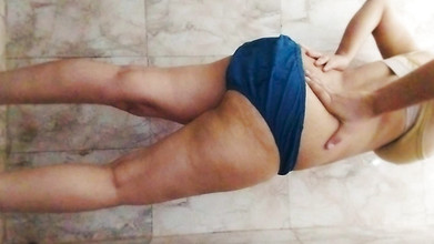 Riyathakur: Bahagian 1 Riya panas membuat video pancutan dubur. Melancap