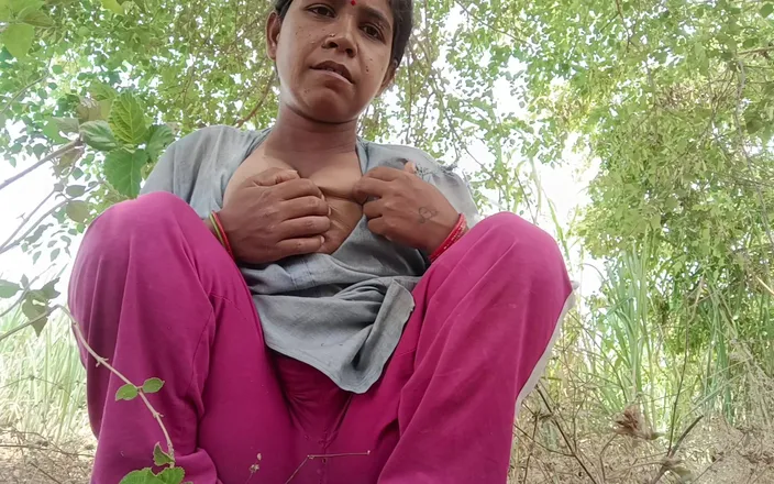 BlondAtom63: Boyfriend Ne Jangal Me Kari Cudai