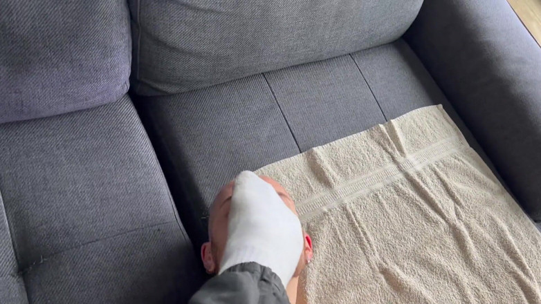 davidedpxxx: 毛茸茸的大蛋鸡巴操我并喂我撒尿