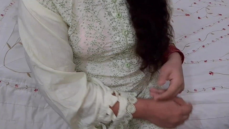 RedQueenRQ: Mi hermanastra aceptó tener sexo por última vez