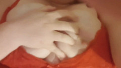 Real homemade BBW BBC porn: 年轻的英国胖美女吮吸我的胸部摩擦肥硕的阴户