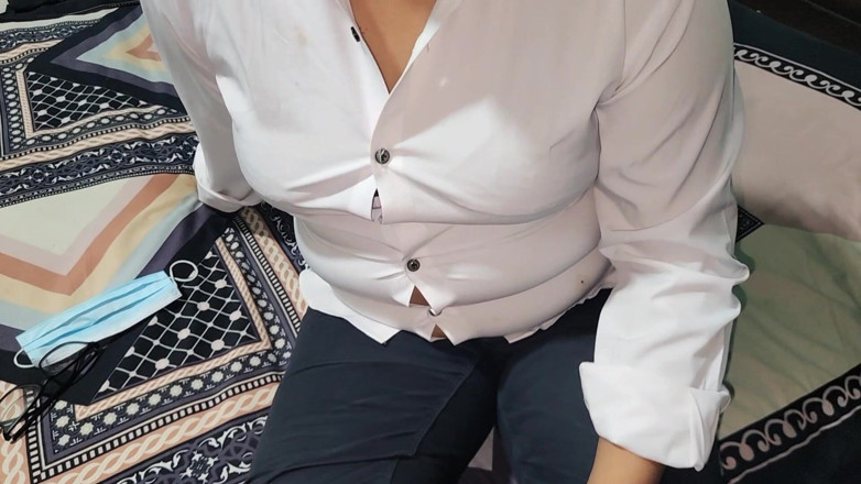Banglavabi: Stiefschwester ist nicht zu hause, also habe ich meine stiefnichte...