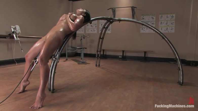 Fucking Machines by Kink: Người hướng dẫn Pilates - Elyse kéo dài cho máy