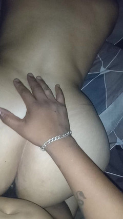 Eatrella j: छोटे पड़ोसी को तरसना है