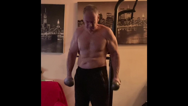 Alex Art: 運動後のマスターベーション