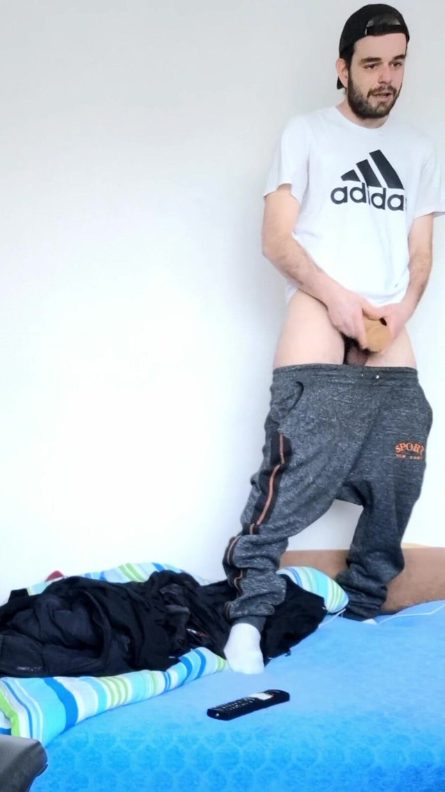 I Am Wanking on Bed (Jerkoff lover)