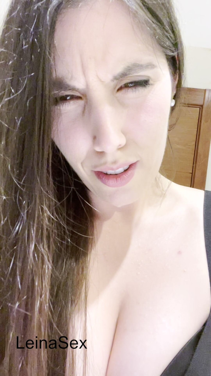 Leina Sex: 我是你老板的妓女