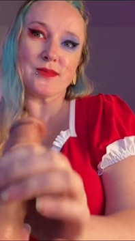 Harley Quinn macht handjob
