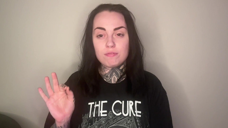 Miss Valentina: Extrémní 10minutové mučení koulí