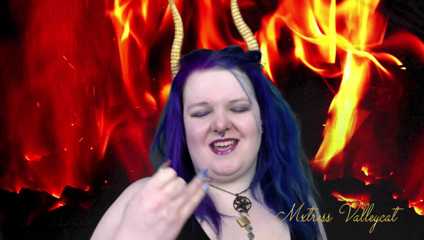 Mxtress Valleycat: Succubus Benarkan Anda Keluar dari Kesucian