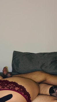 Min svåger och jag känner mig kåt samtidigt mitt i natten som min man inte vet