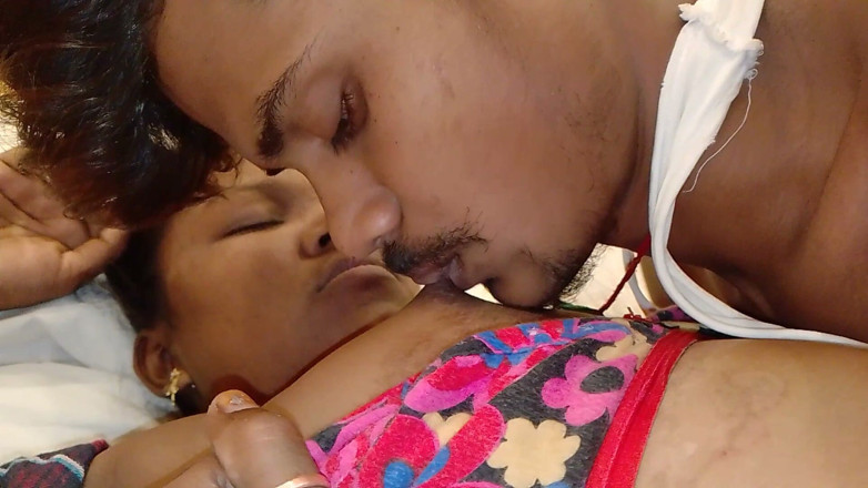 Tamil Couple Porn Videos: Pasangan India miang muda buatan sendiri