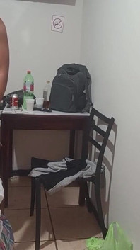 Můj nevlastní bratr mě viděl jako tvrdé štěně, které mě nutí