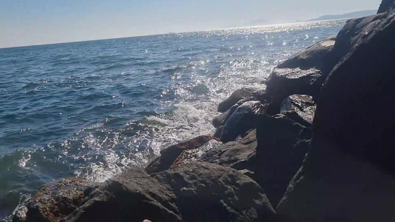 Alexander Audran: 公の場で|公共の場での手コキと尿で満たされたチンコ - みんなにチンコを見せて