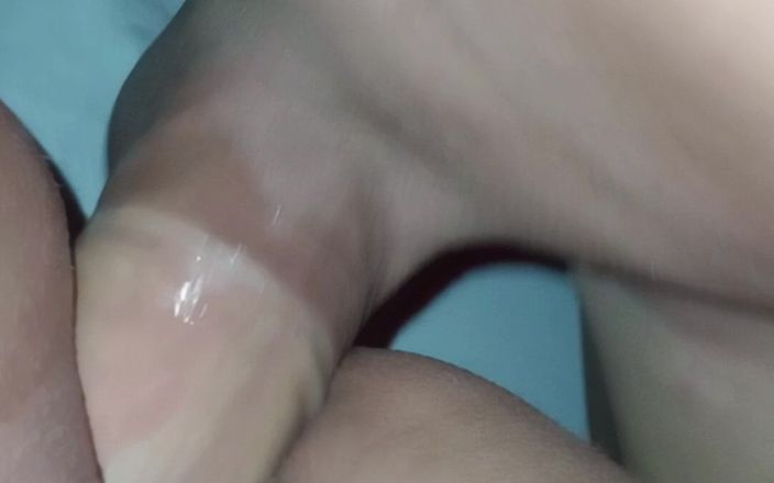 AngyAmazon: Podváděla mého manžílka s jiným klukem