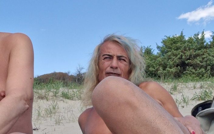 Gigi and David: Секс-шоу, стрипчат, нудистский пляж, шмель и гай, Джиджи и Дэйв 17-05-2025, стр. 1