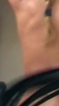 Obligada rubia milf jugada profundo con líquidos goteando por todas partes