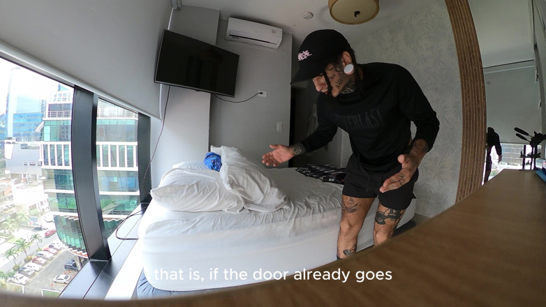 Dyavol: Giant Alien Finds Tiny Human in His Room