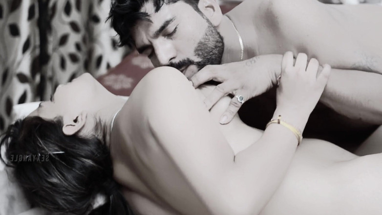 PINKPUSSY: Tvrdá romantika Pratibhy a Kalpeshe