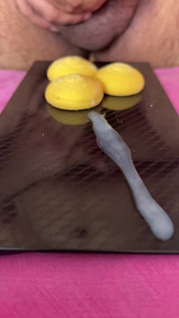 Does Anyone Not Like Sperm Cookies?