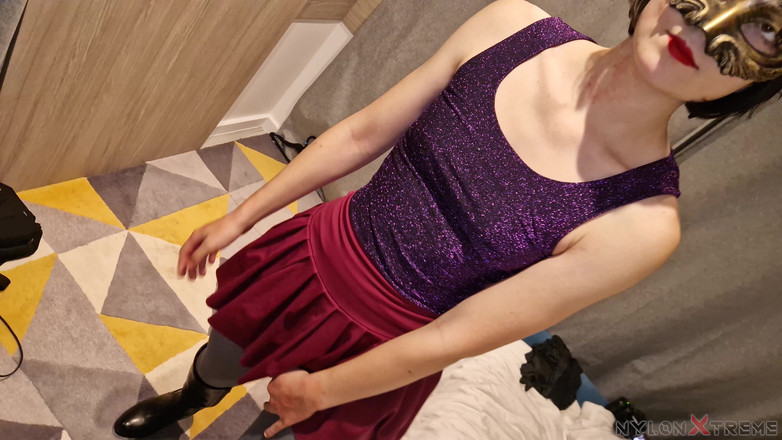 Nylon Xtreme: POV Elena Clark Fuckar med Grå Strumpbyxor Och Stövlar