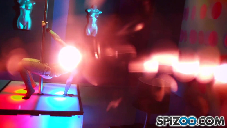 Spizoo: Miya Stone lezioni private 3