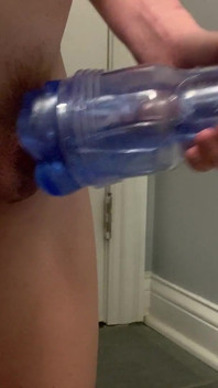 Pancutan mani handsfree dari twink berambut merah