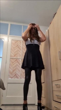 Sissyhusband solo pose et gode 5