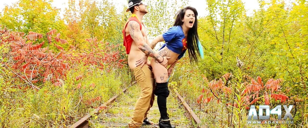 AD4X: Castingul lui Lily Rose