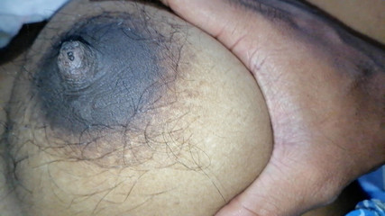 Sweety In Bed: Nikdy jste nic takového neviděli