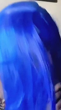 Crossdresser có một cuộc gặp gỡ hư hỏng với hàng xóm của họ