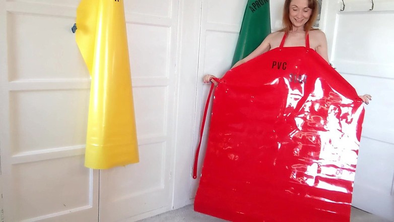 Lily kink: Esguichando Pvc Avental Cadela